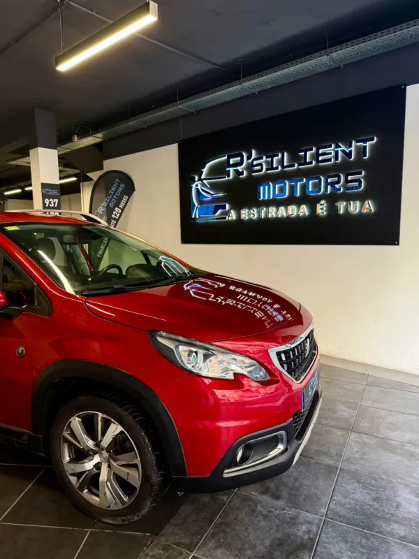 Peugeot 2008 1.2 PureTech Allure 3
