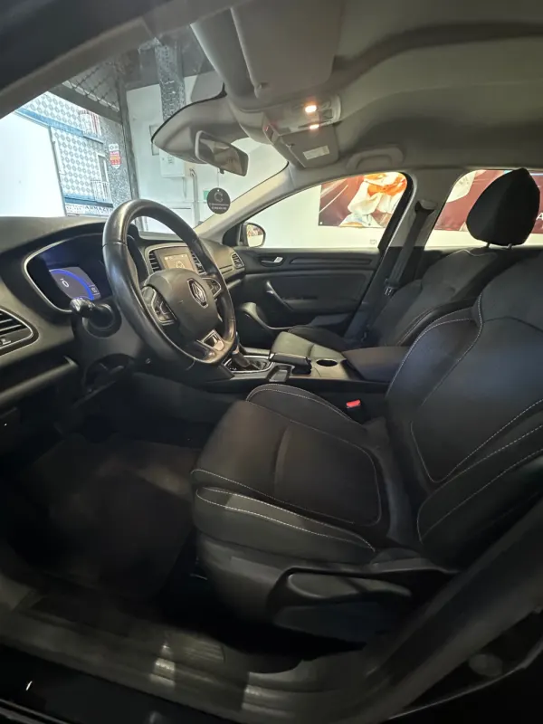 Renault Mégane 1.5 dCi Limited EDC 16