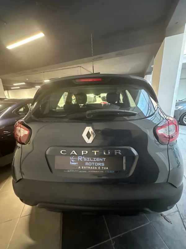 Renault Captur 1.0 TCe Zen 11