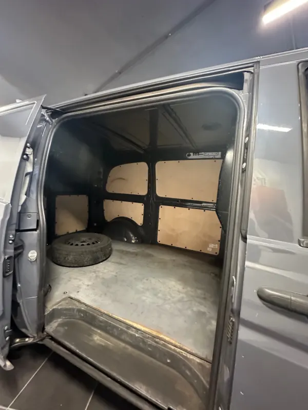 Mercedes-Benz Vito Outro 13