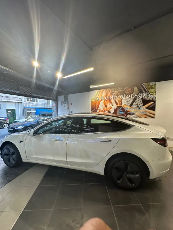 Tesla Model 3 Long Range Tração Traseira 11