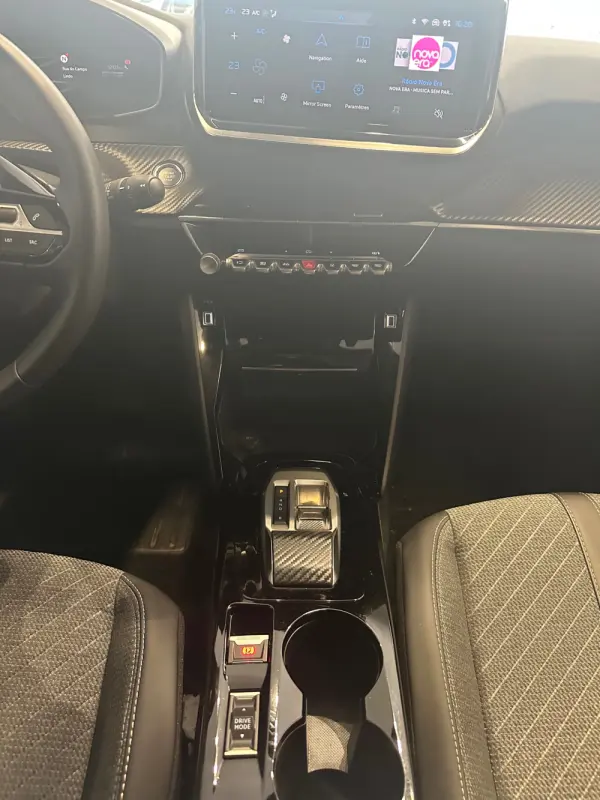 Peugeot e-2008 Allure 25