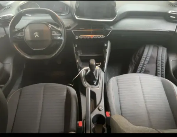Peugeot 208 1.2 PureTech Active 6
