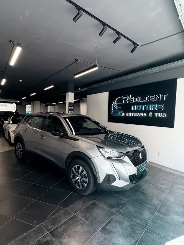 Peugeot 2008 1.2 PureTech Active Pack 5