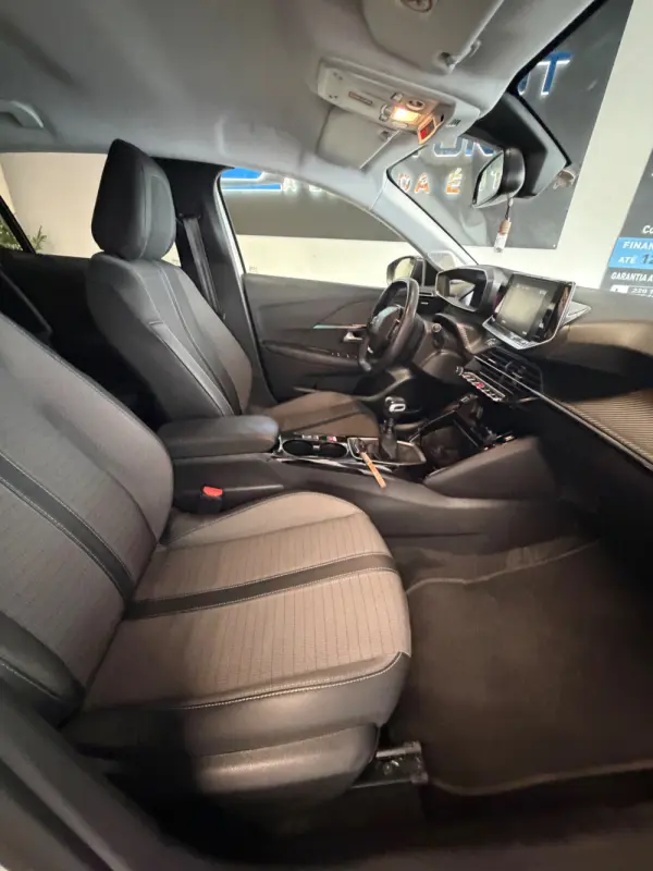 Peugeot 208 1.2 PureTech Allure Pack 22