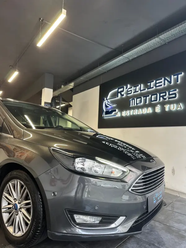 Ford Focus SW 1.5 TDCi EcoBlue Titanium 10