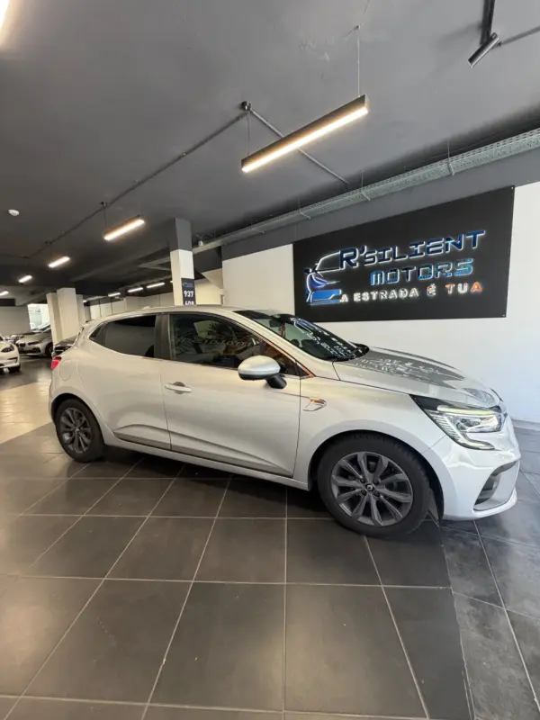 Renault Clio 1.0 TCe RS Line 6
