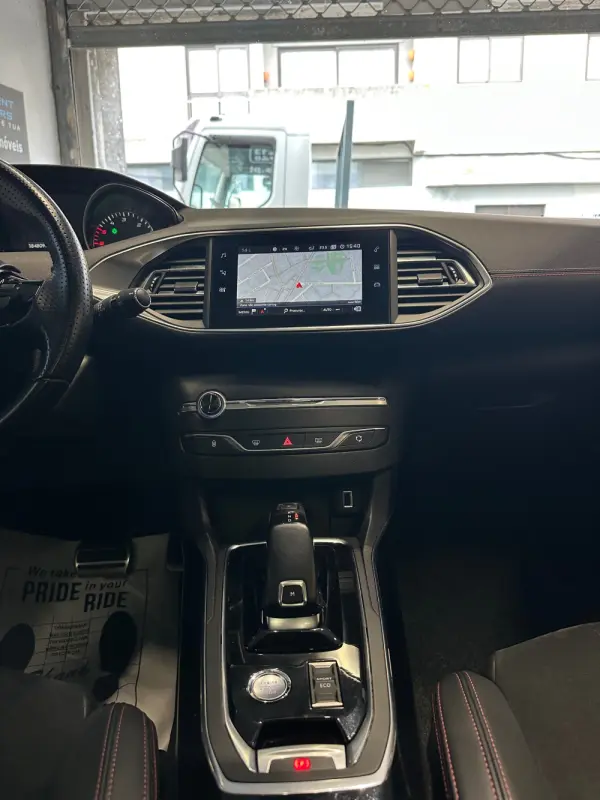 Peugeot 308 SW 1.5 BlueHDi GT EAT8 13