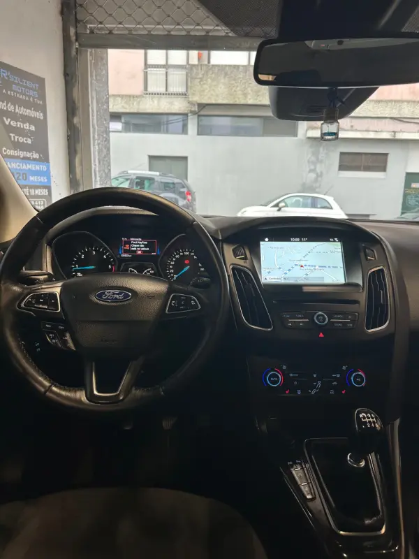 Ford Focus SW 1.5 TDCi EcoBlue Titanium 18