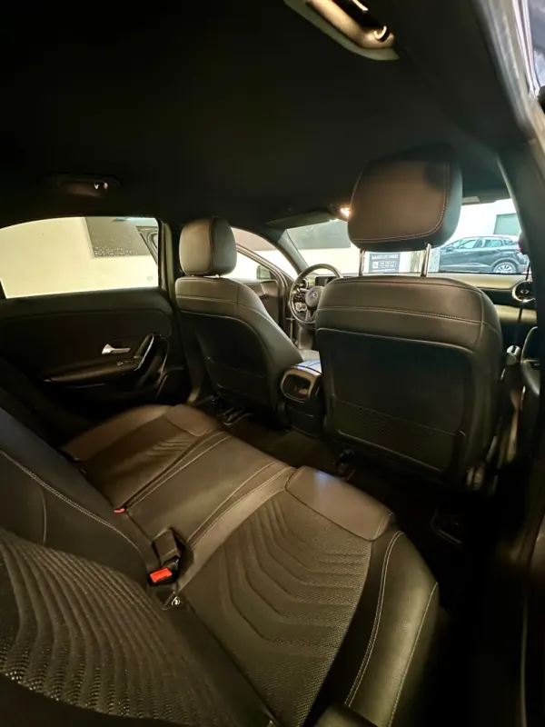 Mercedes-Benz A 180 Limousine d Progressive Aut. 19