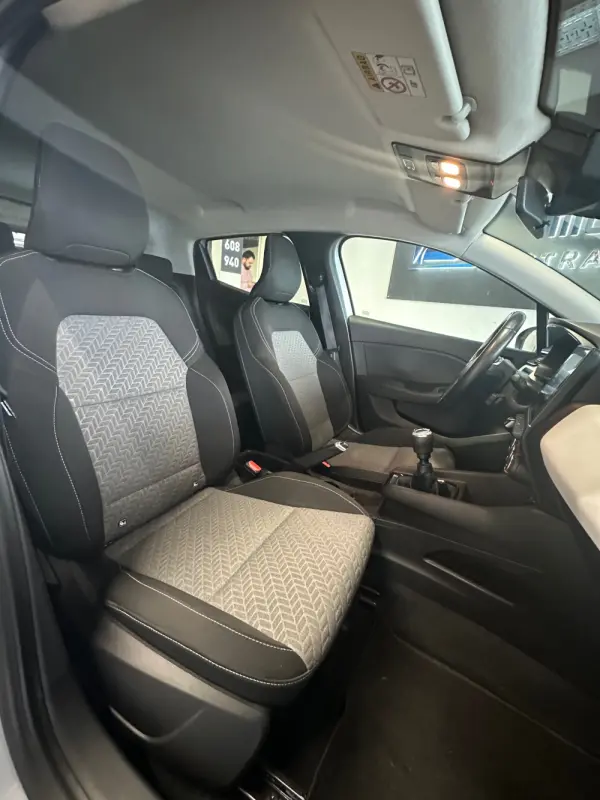 Renault Clio 1.0 TCe Limited Bi-Fuel 16