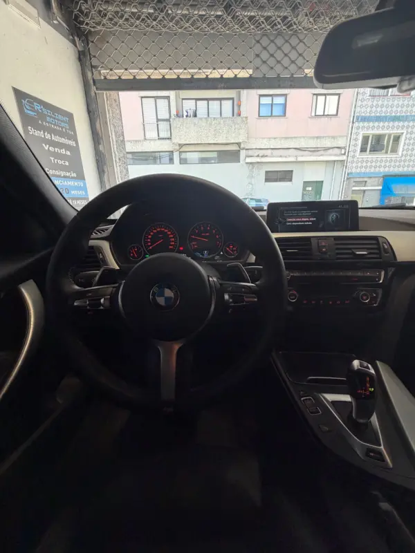 BMW 330 e iPerformance M Sport 17