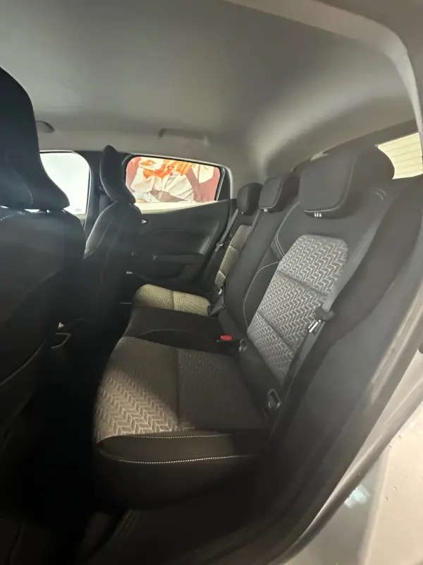 Renault Clio 1.0 TCe Limited Bi-Fuel 12