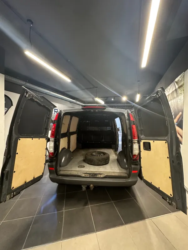 Mercedes-Benz Vito Outro 17
