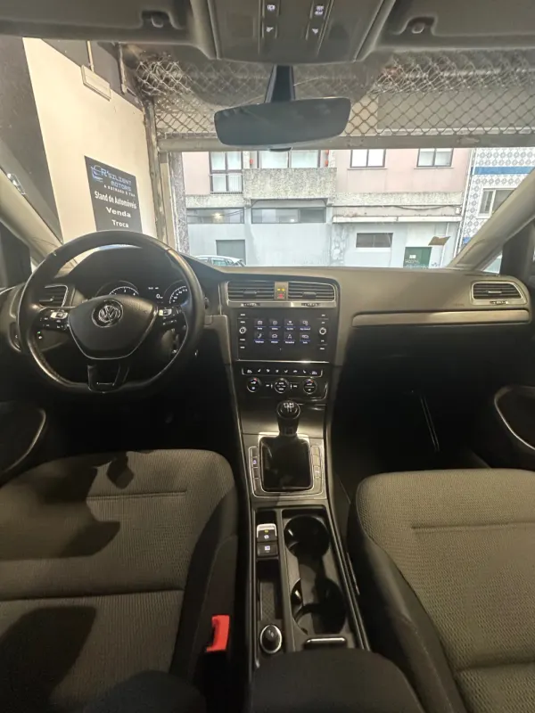 Volkswagen Golf 1.6 TDi BlueMotion Confortline 19