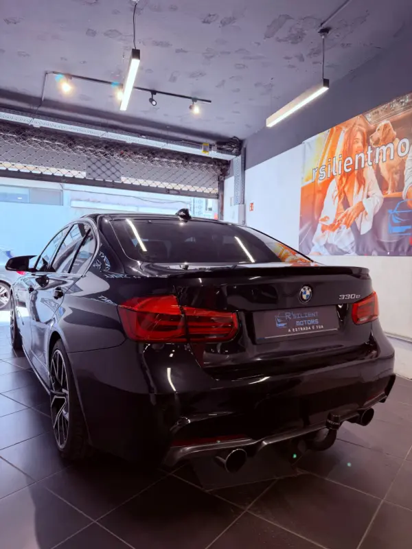 BMW 330 e iPerformance M Sport 7