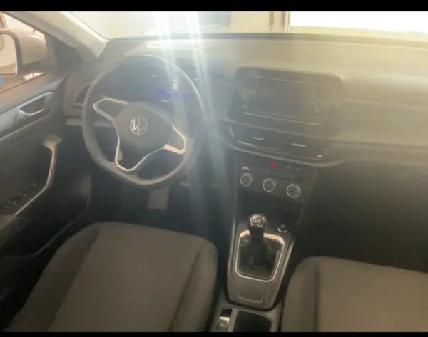 Volkswagen T-Roc 1.0 TSI Life 5