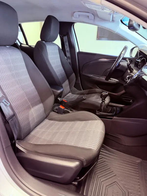 Opel Corsa 1.5 D Elegance 12