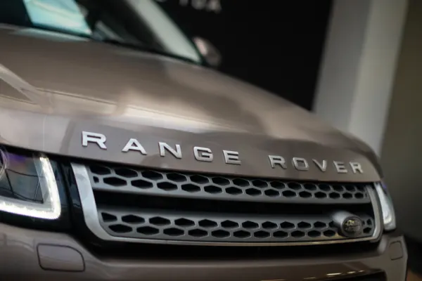 Land Rover Range Rover Evoque 2.0 D150 AWD Auto 3