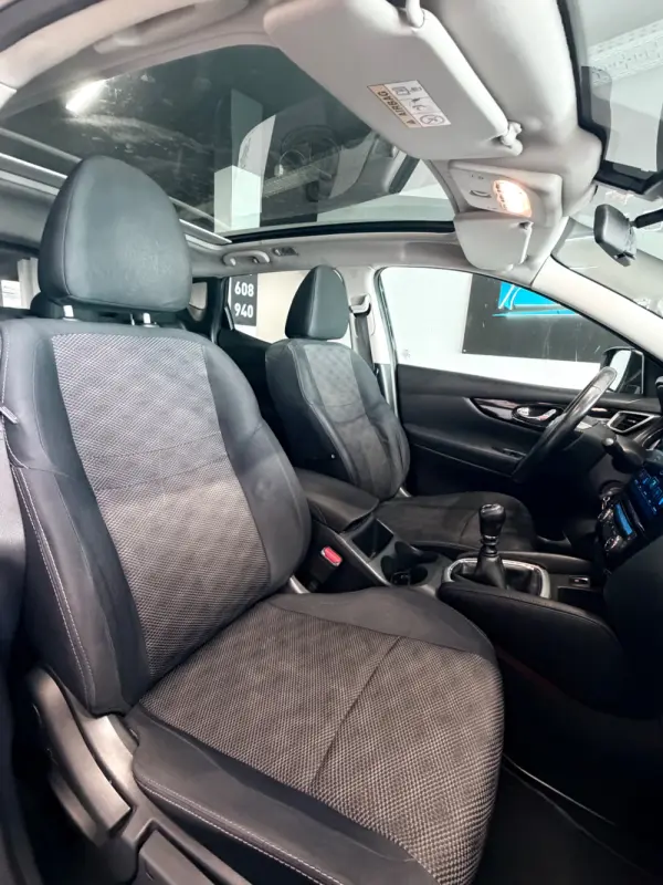 Nissan Qashqai 1.5 dCi N-Connecta Business 17