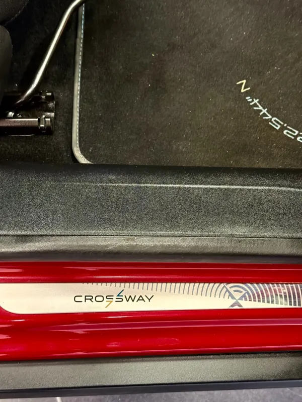 Peugeot 2008 1.2 PureTech Allure 24