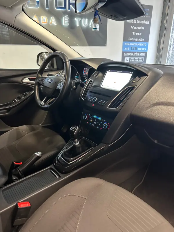 Ford Focus SW 1.5 TDCi EcoBlue Titanium 24