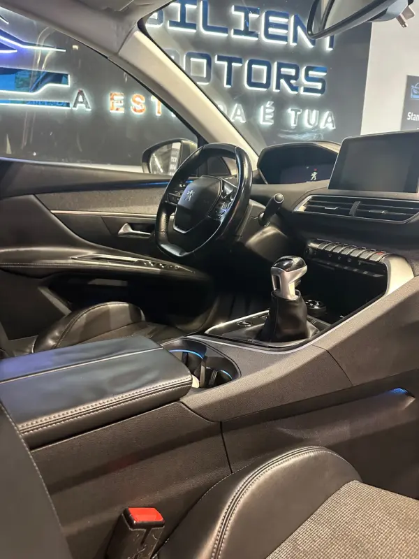 Peugeot 3008 1.2 PureTech Allure Pack 13