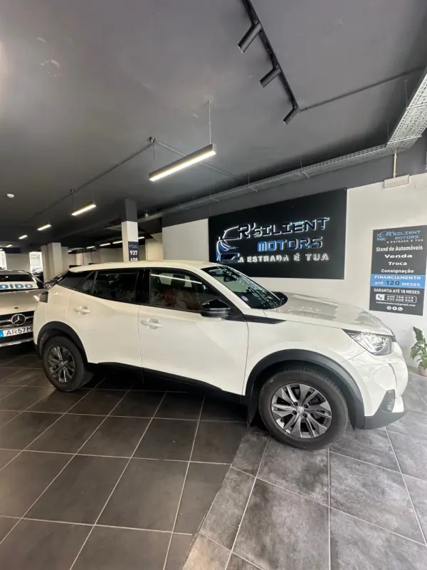 Peugeot 2008 1.2 PureTech Active Pack EAT8 5