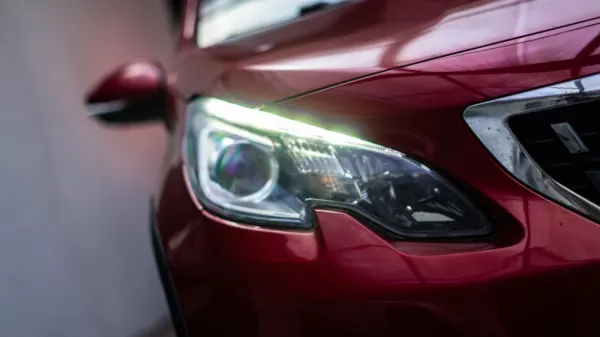 Peugeot 2008 1.2 PureTech Allure 27