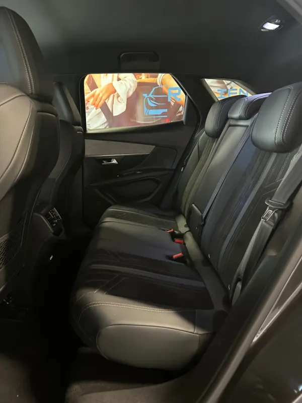 Peugeot 3008 1.5 BlueHDi GT Pack EAT8 24