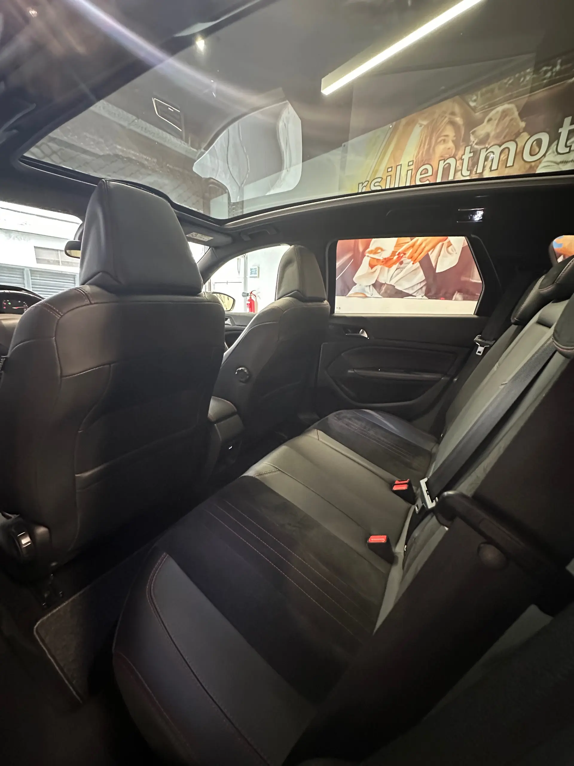 Peugeot 308 SW 1.5 BlueHDi GT EAT8 21