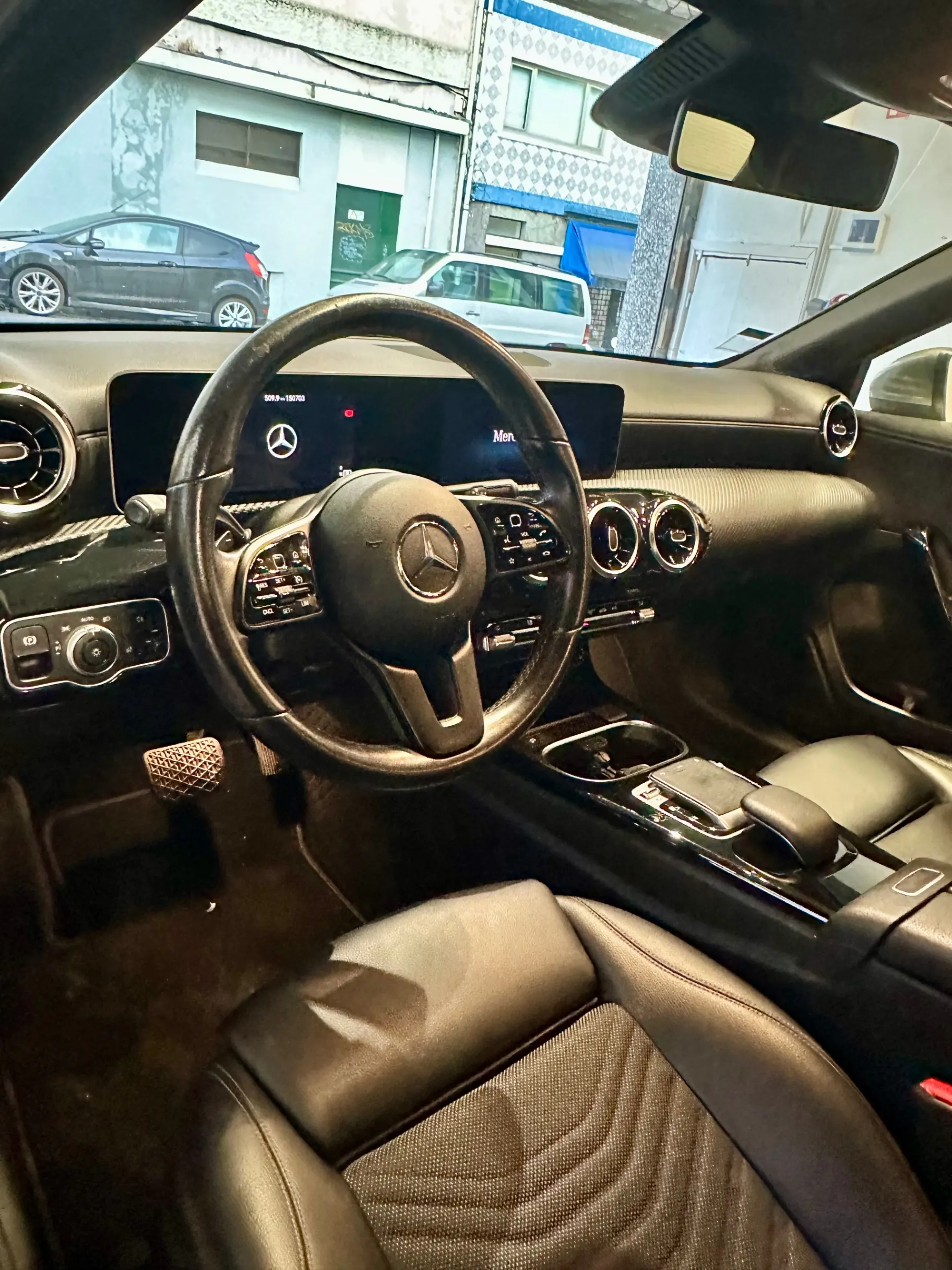 Mercedes-Benz A 180 Limousine d Progressive Aut. 15