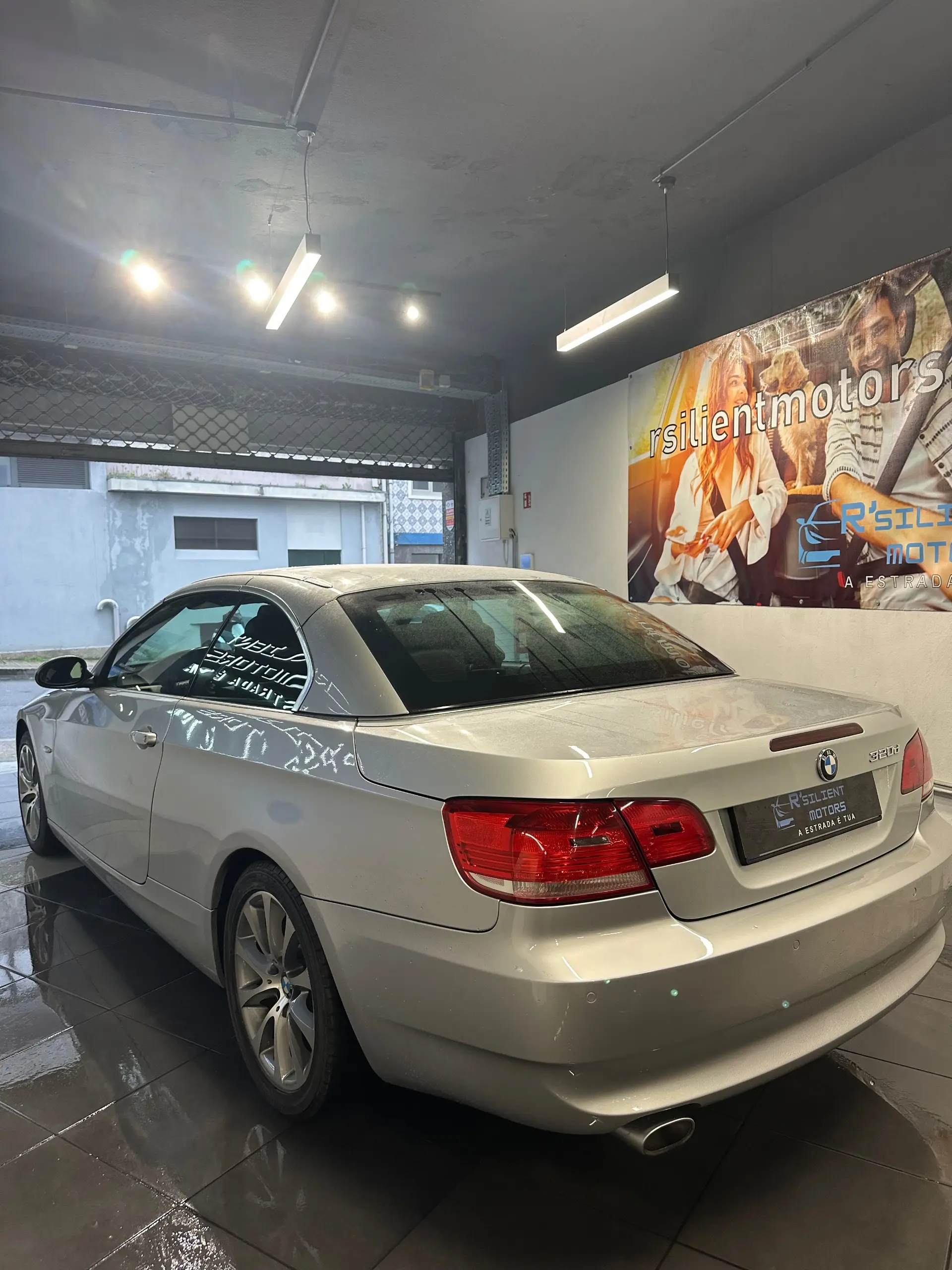 BMW 320 d Cabrio Exclusive Auto 18