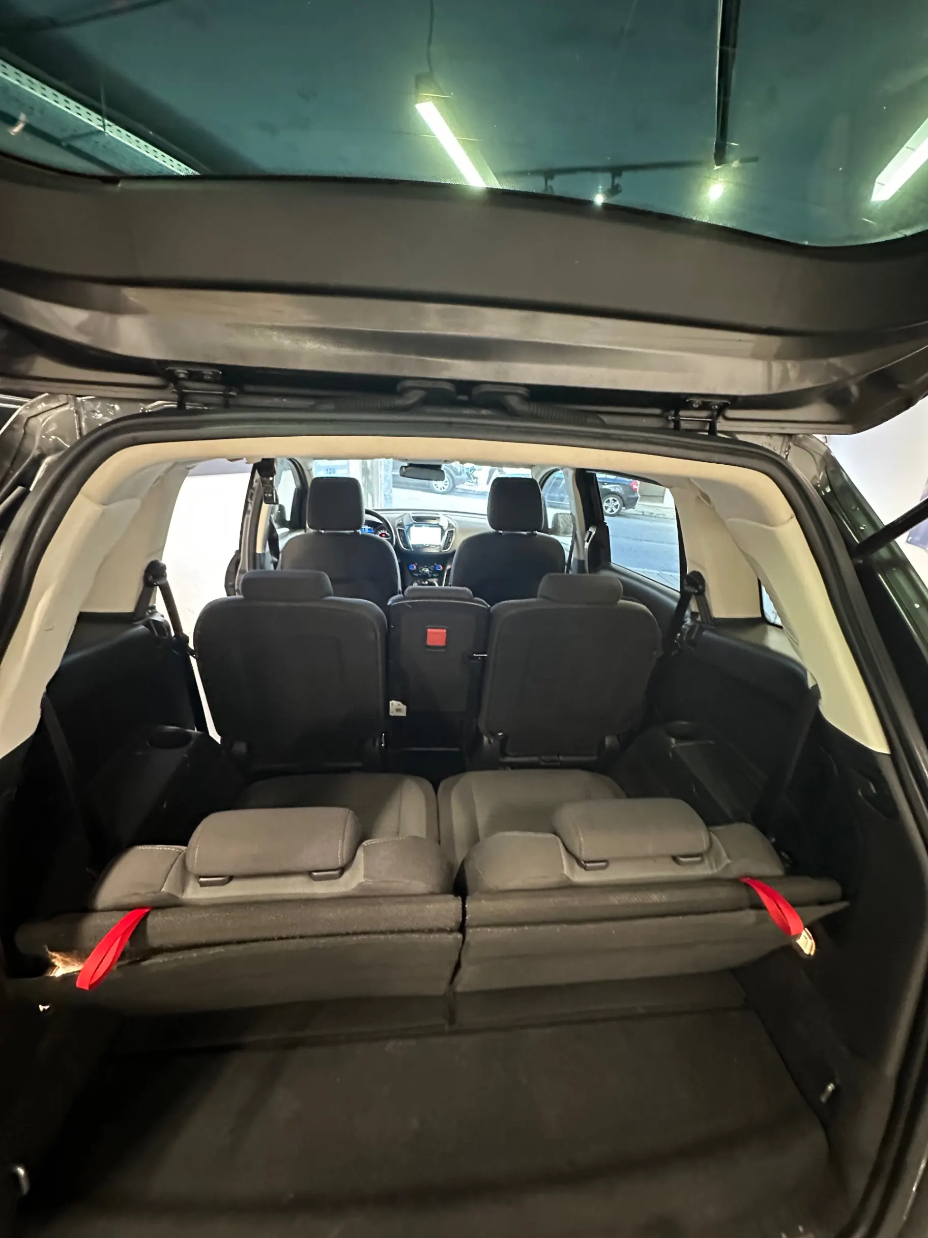 Ford Grand C-Max 1.5 TDCi Titanium S/S 9