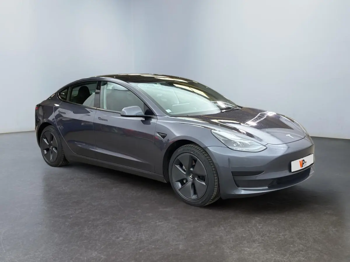 Tesla Model 3 Standard Range Plus RWD 1