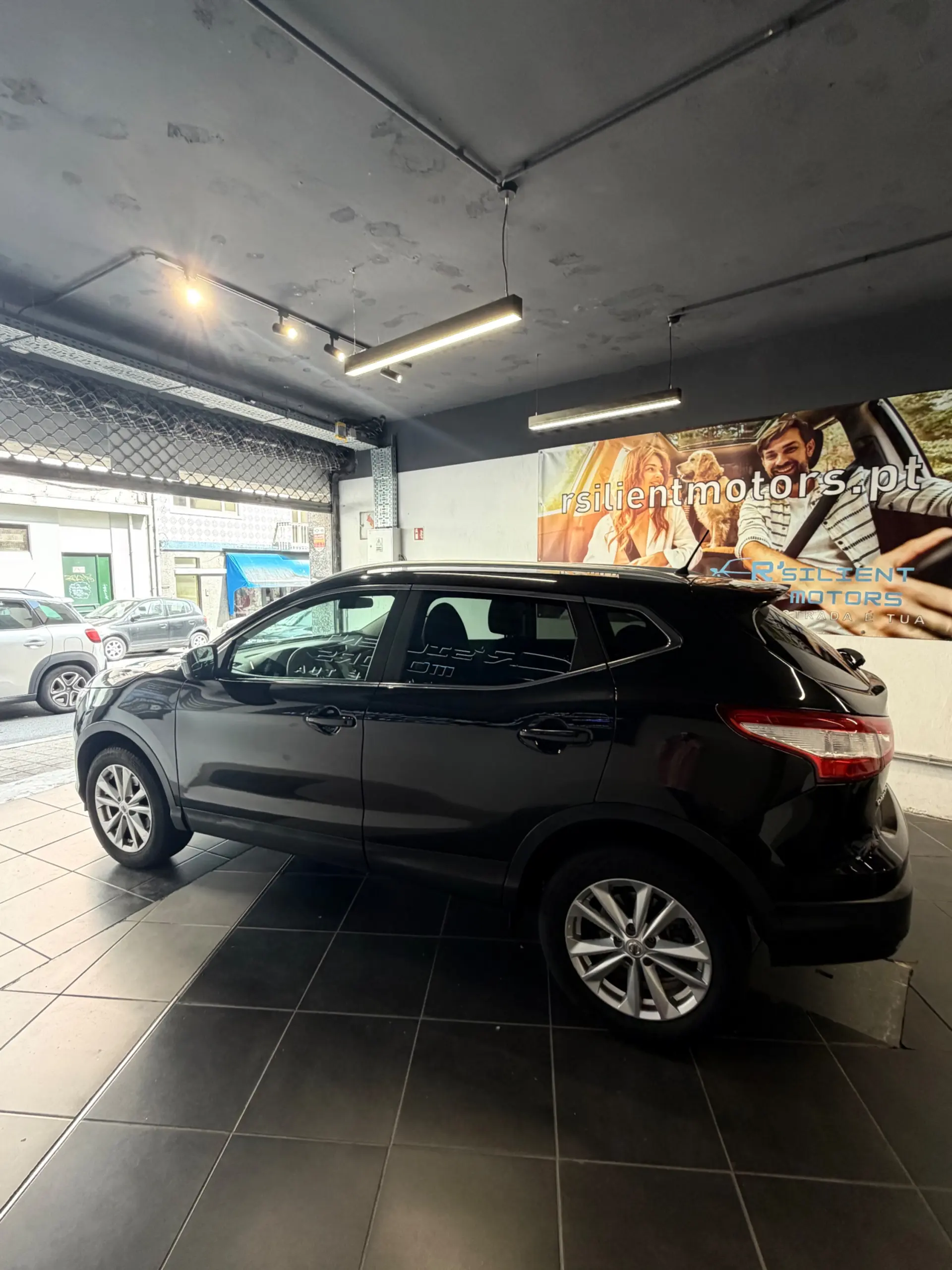 Nissan Qashqai 1.5 dCi N-Connecta Business 8