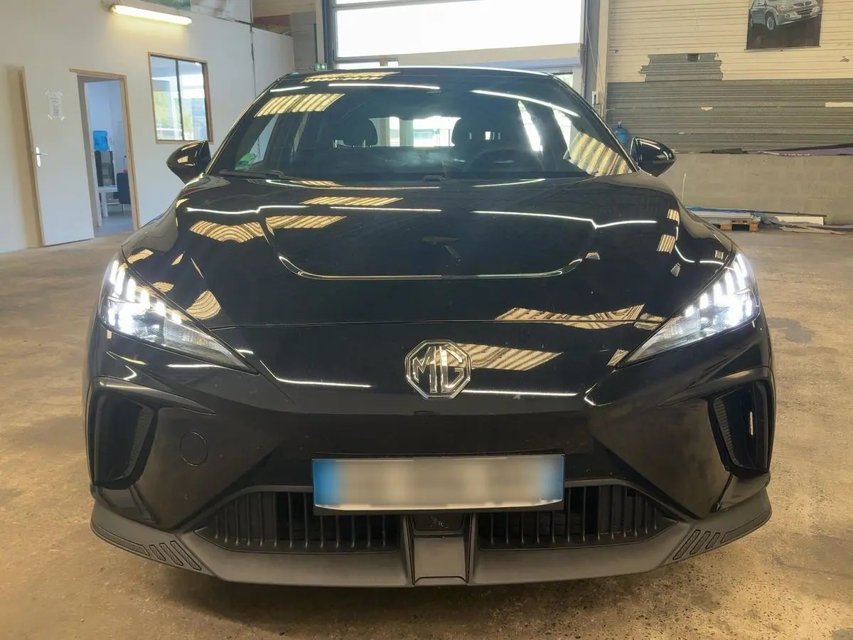 MG MG4 51 kWh Standard 1