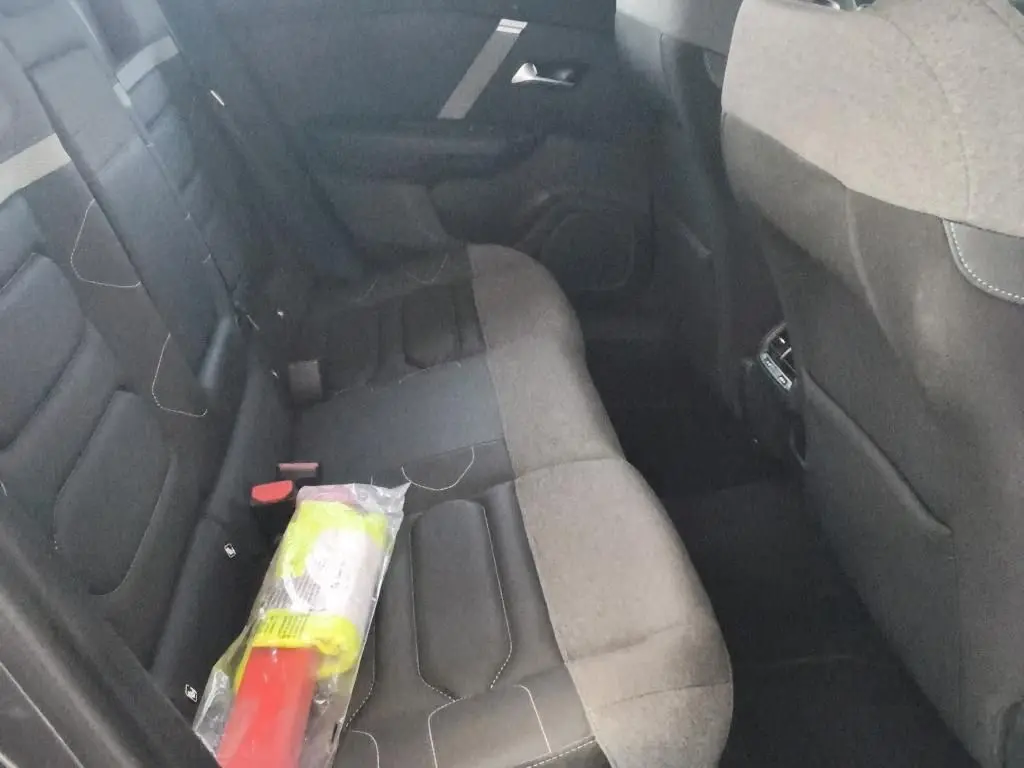 Citroen C4 PureTech 130 Stop&Start EAT8 SHINE 8