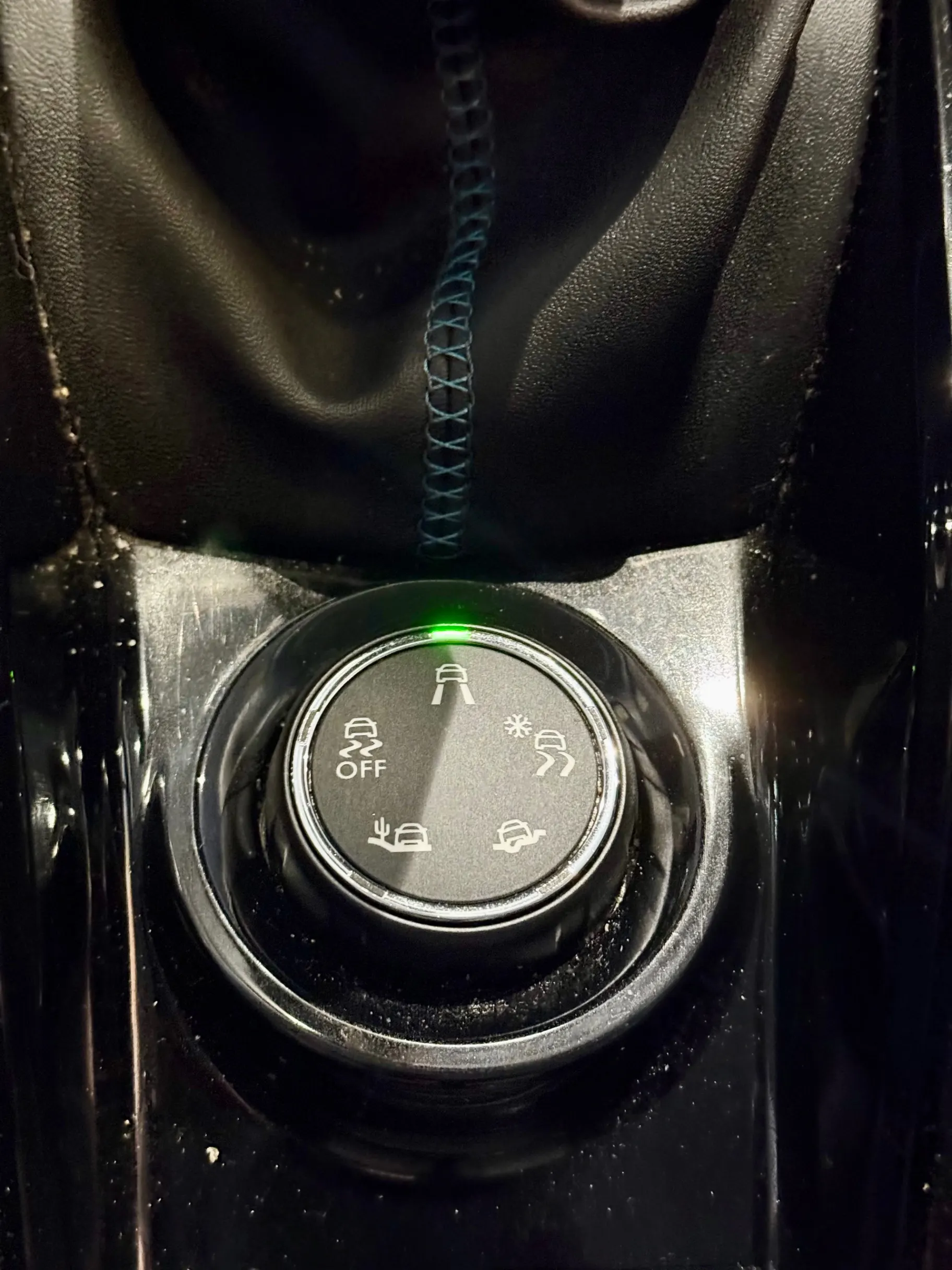 Peugeot 2008 1.2 PureTech Allure 19