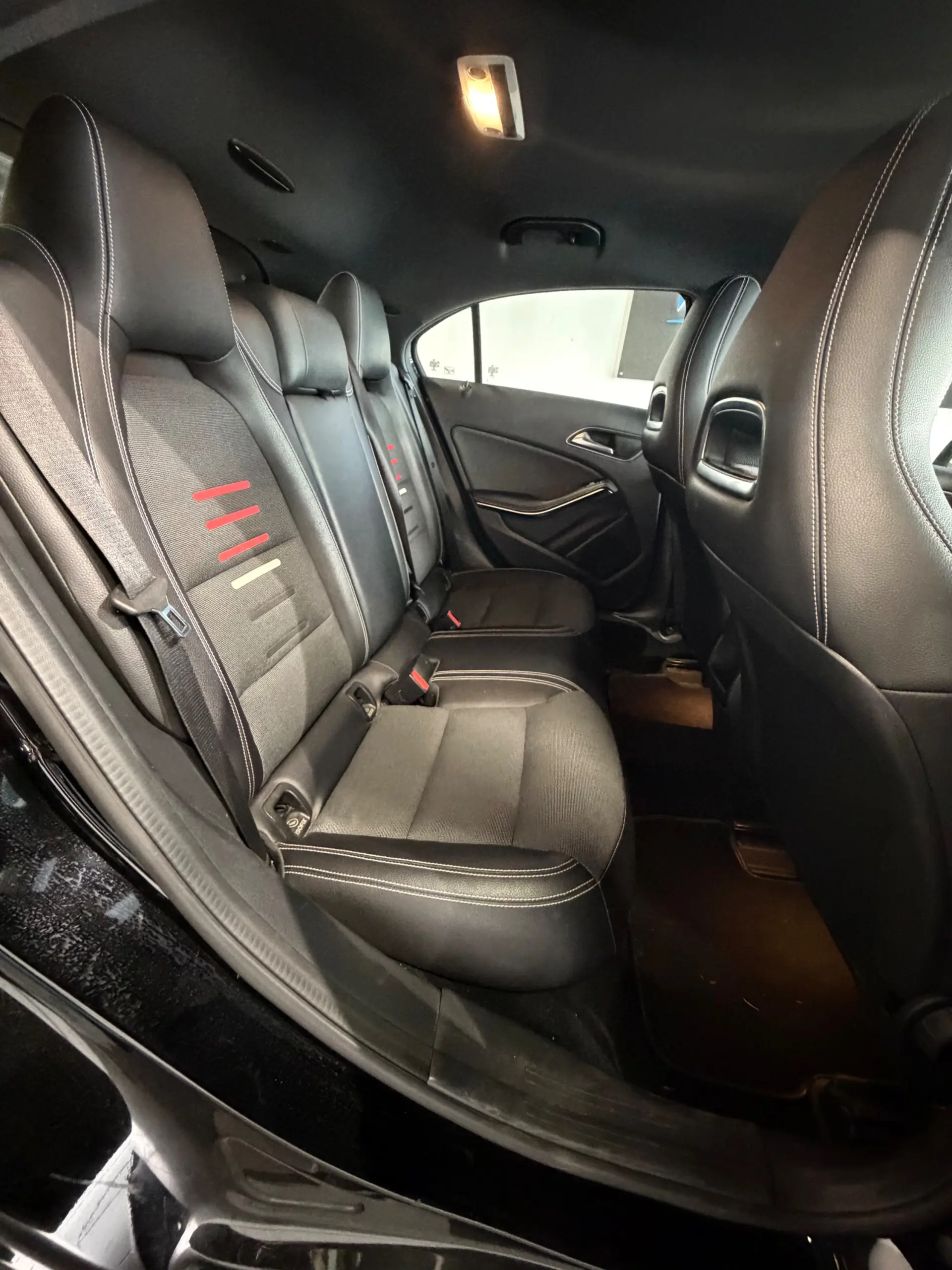 Mercedes-Benz A 160 Outro 13