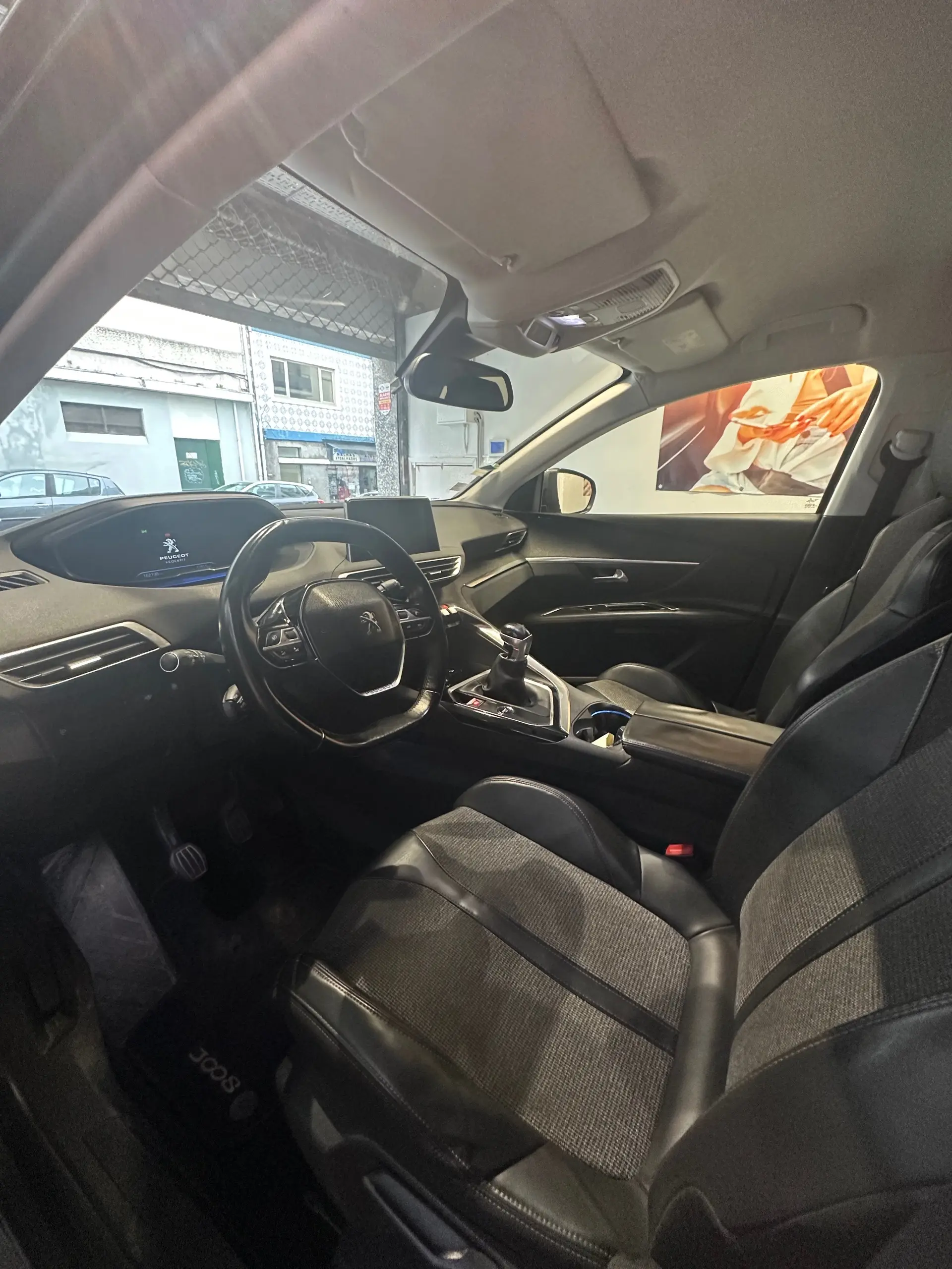 Peugeot 3008 1.2 PureTech Allure Pack 19