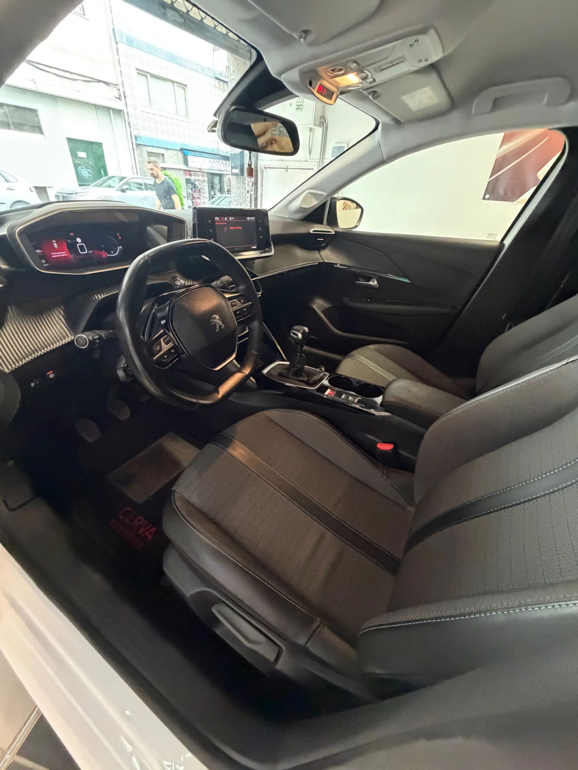 Peugeot 208 1.2 PureTech Allure Pack 27