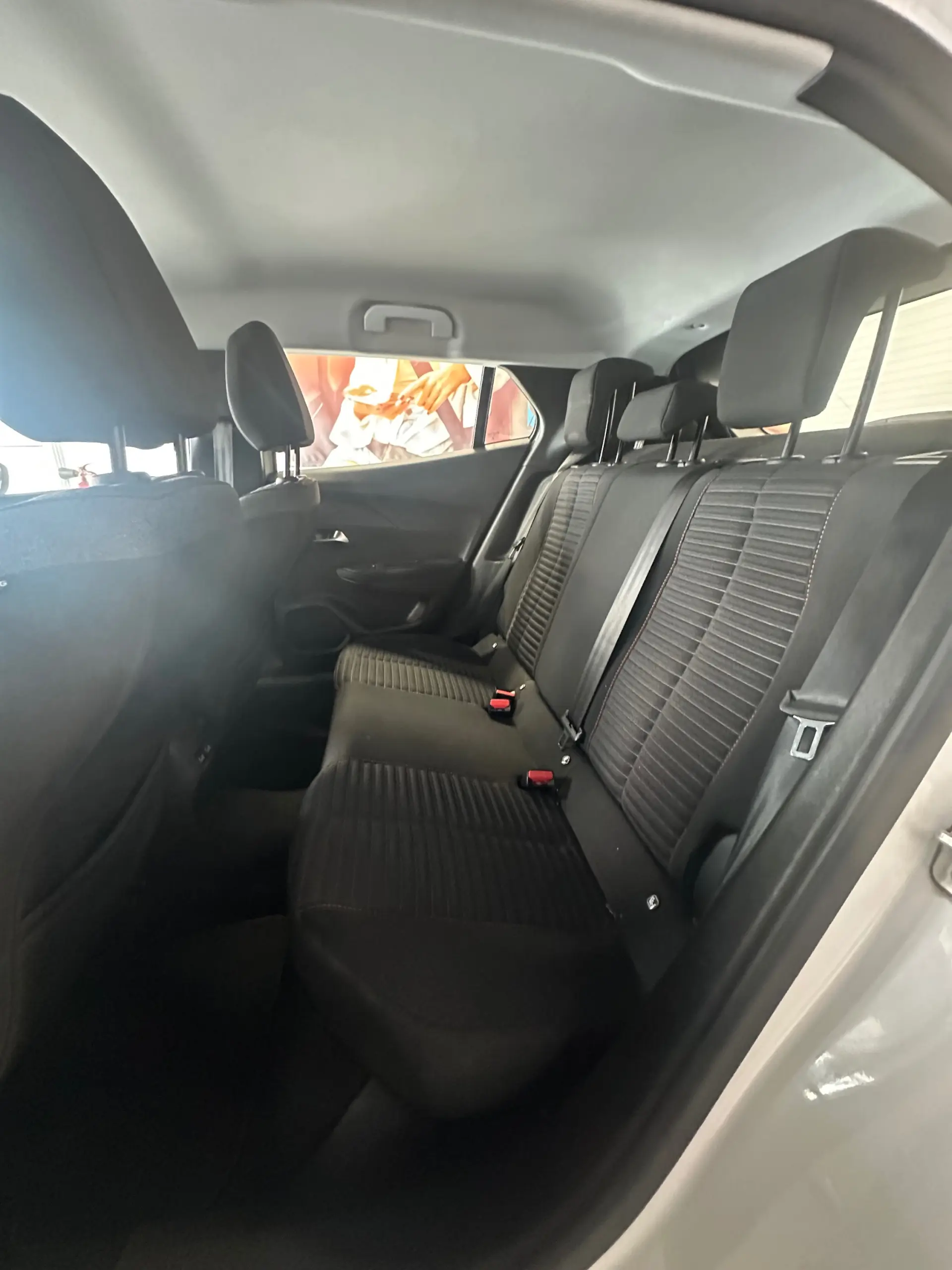 Peugeot 2008 12
