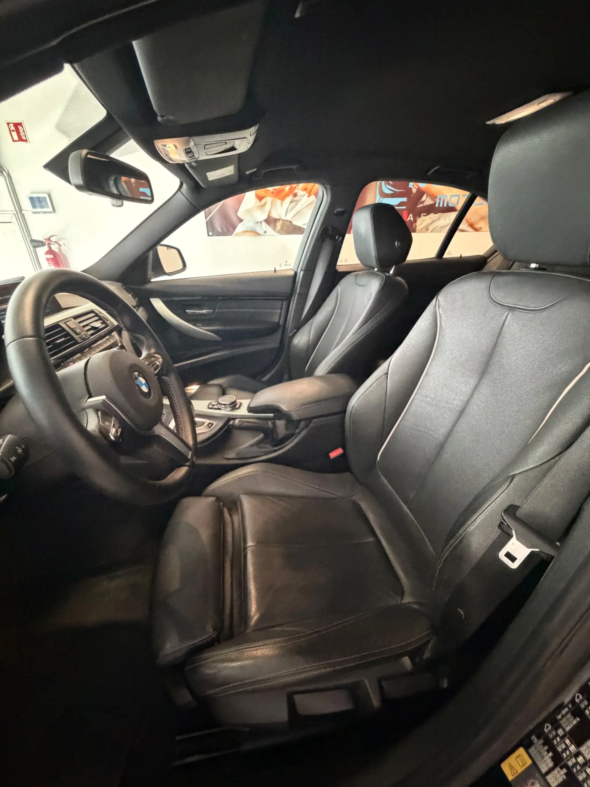 BMW 330 e iPerformance M Sport 25
