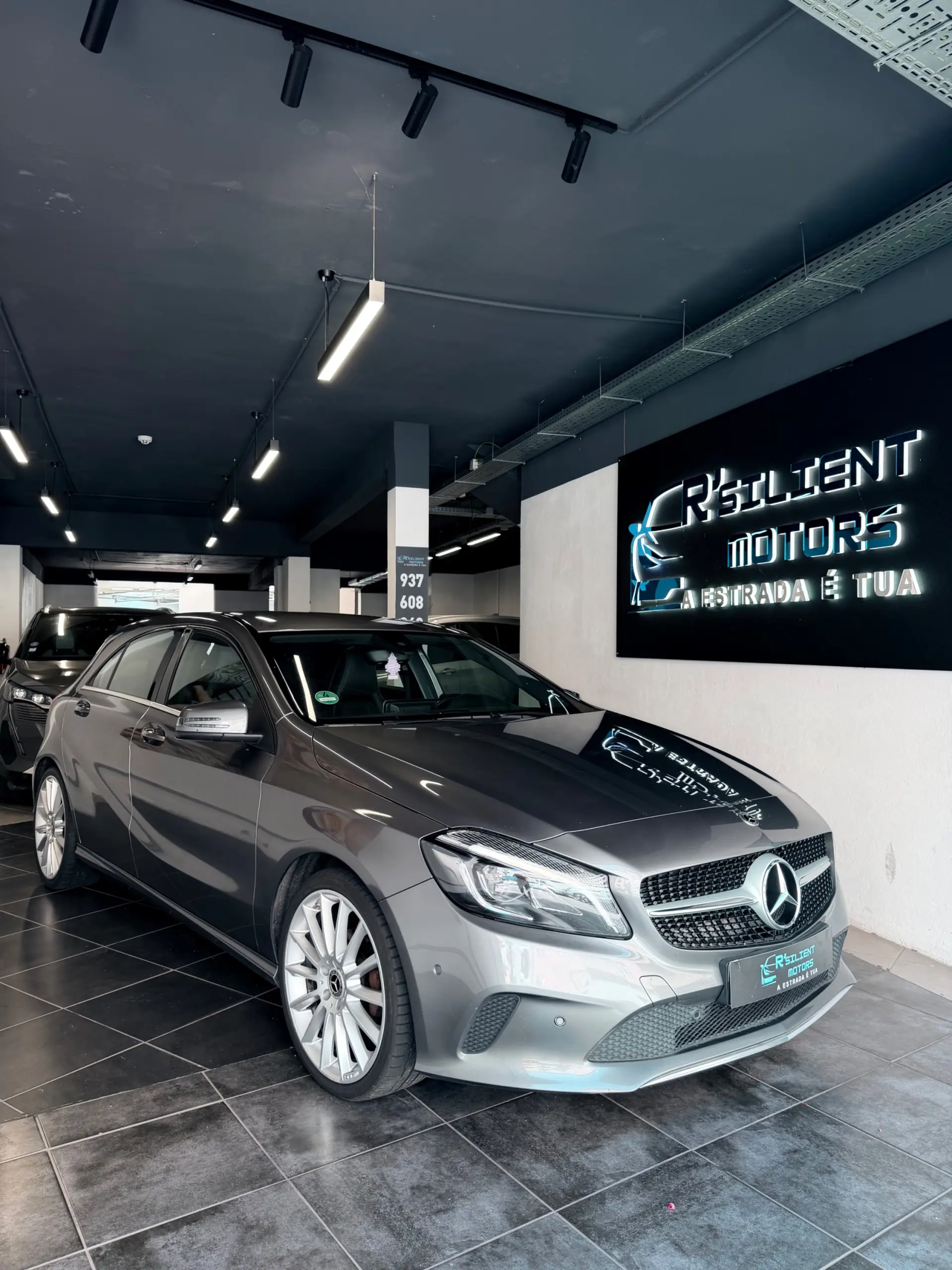 Mercedes-Benz A 180 d Style Plus Aut. 1