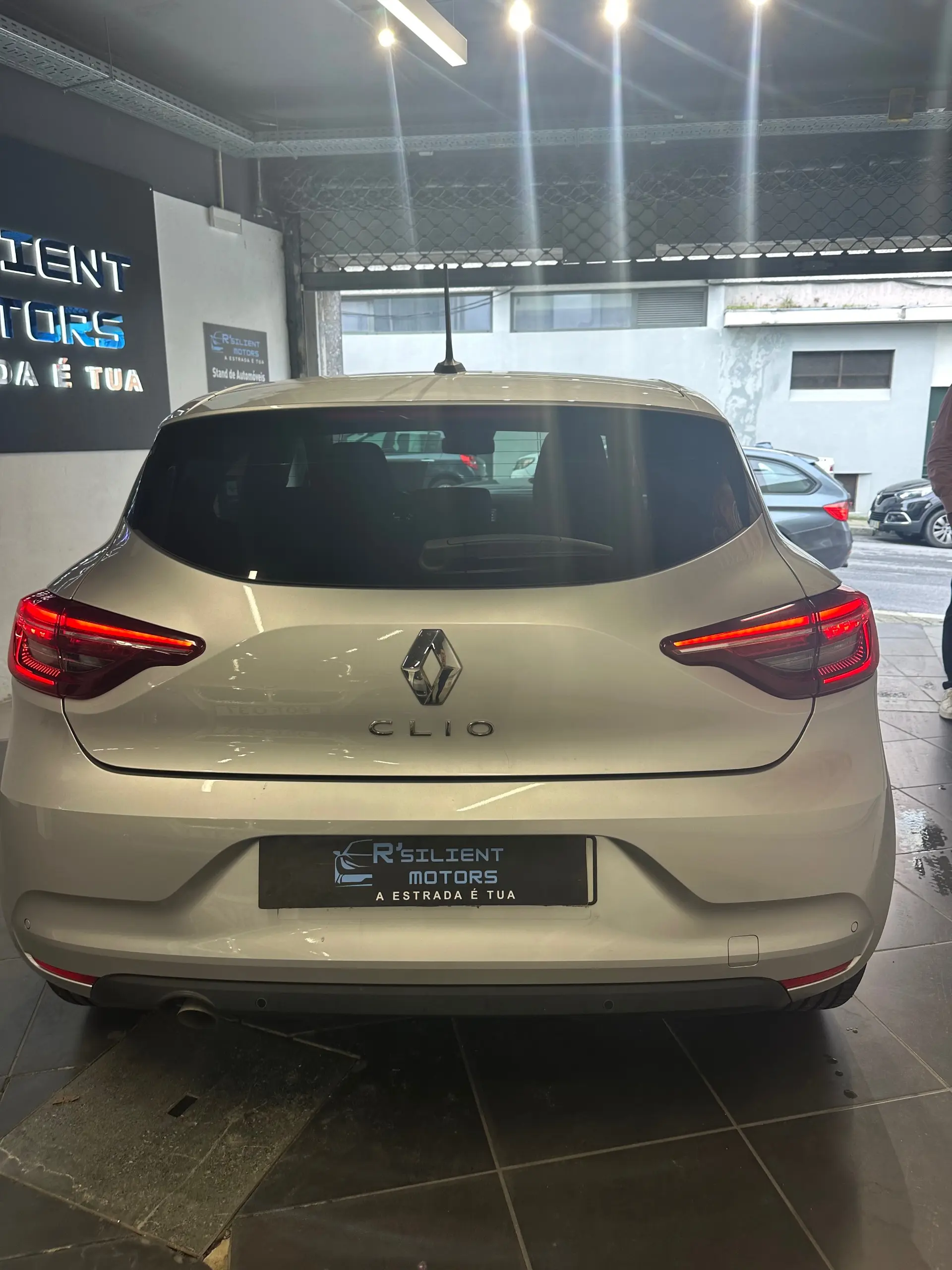 Renault Clio 1.0 TCe Limited Bi-Fuel 19