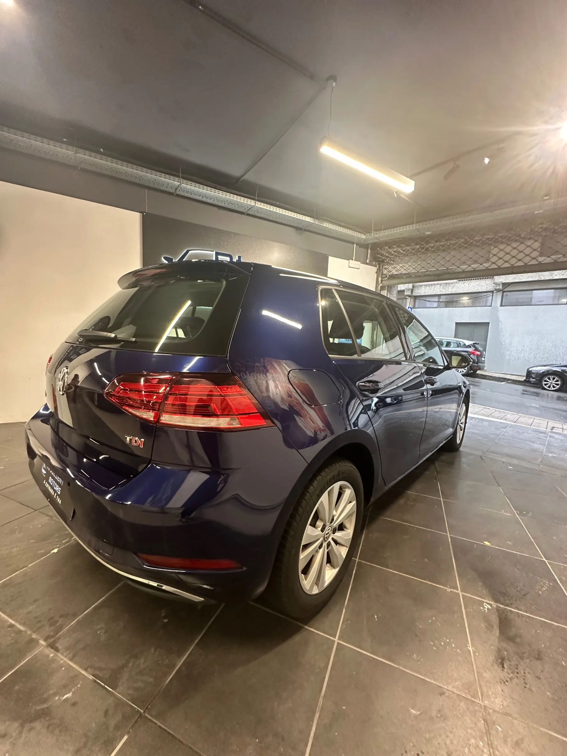 Volkswagen Golf 1.6 TDi BlueMotion Confortline 13