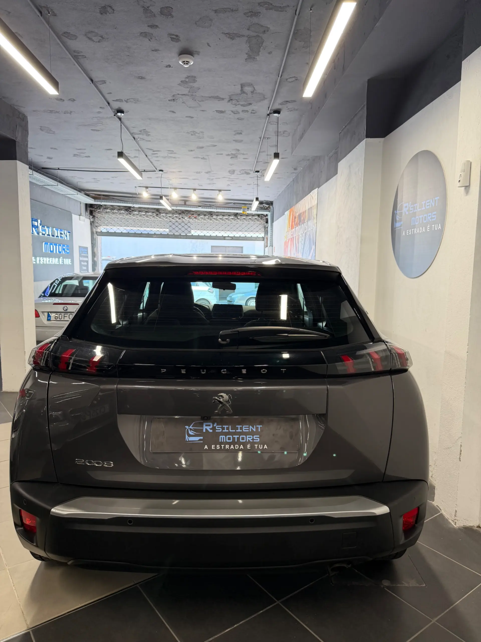 Peugeot 2008 1.2 PureTech Active Pack 9