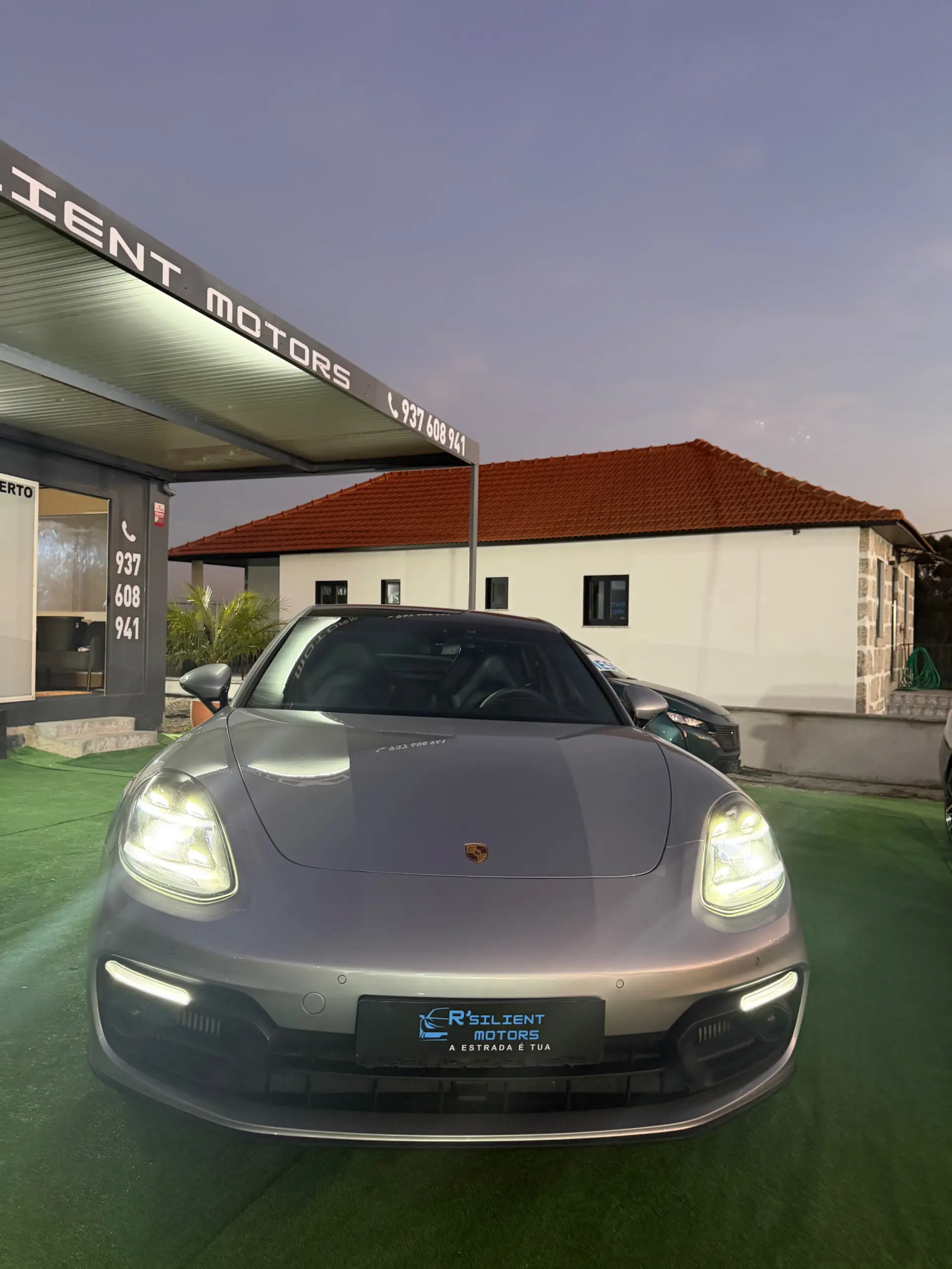 Porsche Panamera 4 E-Hybrid 19