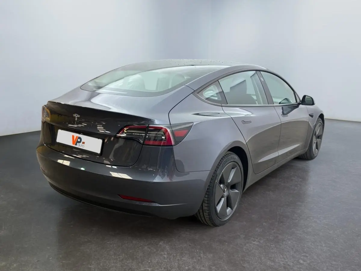 Tesla Model 3 Standard Range Plus RWD 6